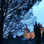 Le Charme De L\'Oree Des Lices